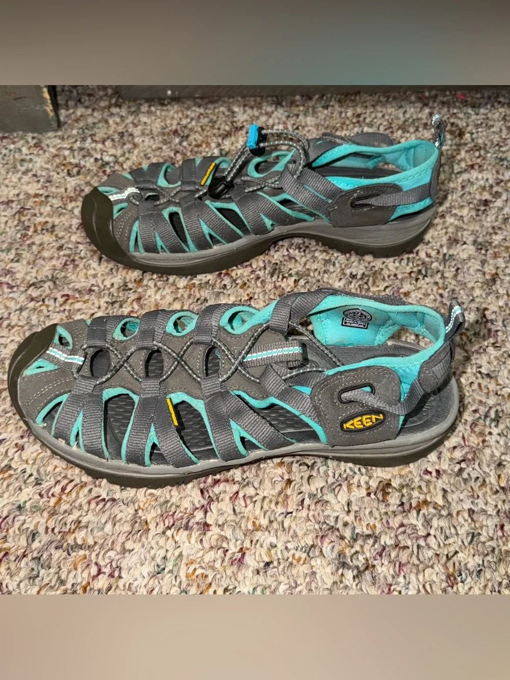 Keen Women's size 7.5 Gray and Teal Closed-Toe Outdoor Sandals hiking walking